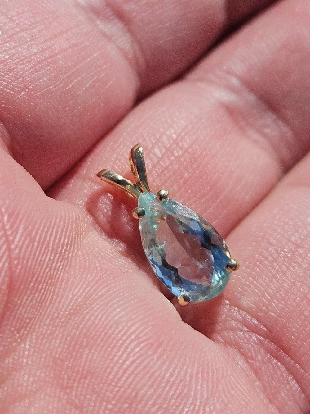 14K Yellow Gold Pear Shaped Aquamarine Pendant Charm 12x8mm